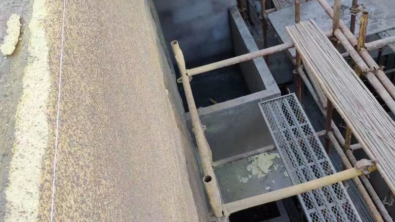 外墙保温材料：岩棉与聚氨酯的“较量”**